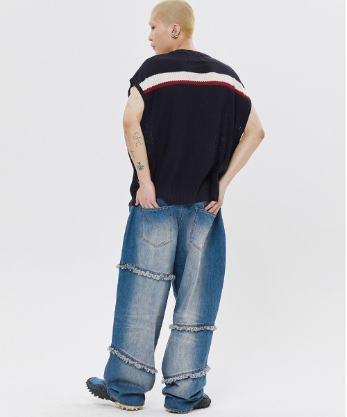 ROMANTIC CROWN（ロマンティッククラウン）の「A'GEM/9 × .kom 『ROMANTIC CROWN/ロマンティック クラウン』 DOUBLE LINE WAFFLE KNIT VEST/ラインニットベスト（ベスト・メンズ・アイボリー/ネイビー・L）」の9枚目の写真