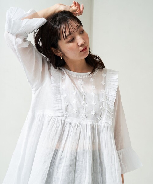 【値引き】今季完売★美品【Freada】インドシアー刺繍ブラウス Freada（フリーダ）の「Freada/フリーダ インドシアー刺繍