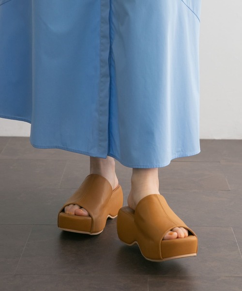 KBF(ケイビーエフ)の「サボサンダル(サンダル・レディース・ブラック/キャメル・37/38/36)」の11枚目の写真