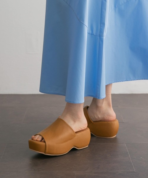 KBF(ケイビーエフ)の「サボサンダル(サンダル・レディース・ブラック/キャメル・37/38/36)」の12枚目の写真