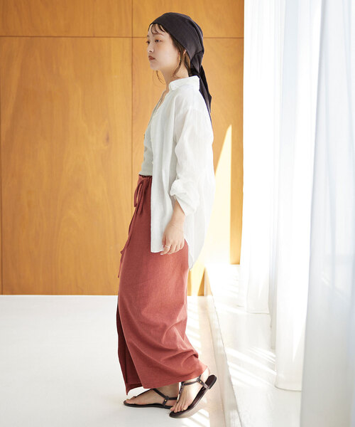 SLOBE IENA(スローブイエナ)の「NICOLAS LAINAS/ニコラスライナス トングサンダル 252(6)(サンダル・レディース・ブラウン・35/36/37/38)」の4枚目の写真