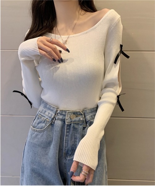 Ritzy(リッツィー)の「リボンデザイン オフショルダーニット(ニット/セーター・レディース・ピンク/ブラック/ホワイト/ブルー・FREE)」の18枚目の写真