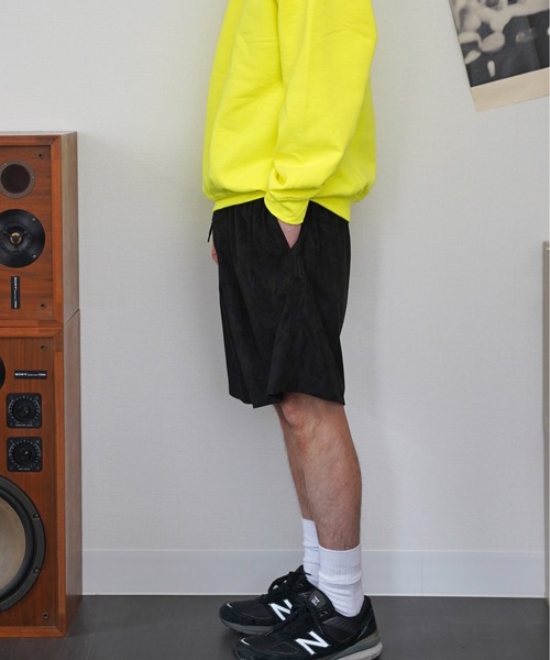 SUNNY  SPORTS（サニースポーツ）の「【SUNNY SPORTS サニースポーツ】 FAKE SUEDE BAGGY SHORT PANTS　スウェード　ショーツ（その他パンツ・メンズ・グリーン/ブラック/ブラウン・LARGE/MEDIUM）」の5枚目の写真