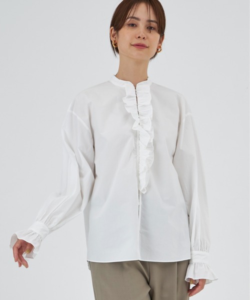 INED CLARO（イネドクラロ）の「フロントフリルシャツ（シャツ/ブラウス・レディース・オフホワイト/ブラウン・フリー）」の2枚目の写真