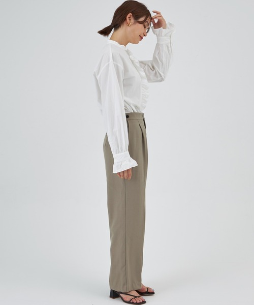 INED CLARO（イネドクラロ）の「フロントフリルシャツ（シャツ/ブラウス・レディース・オフホワイト/ブラウン・フリー）」の19枚目の写真