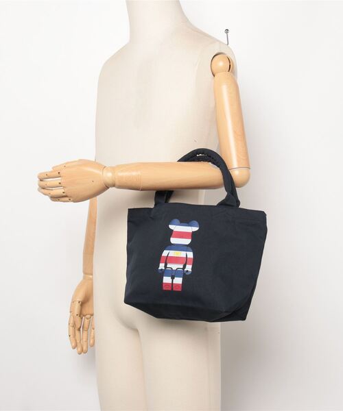 TMT(ティーエムティー)の「BE@RBRICK×TMT TOTE BAG(トートバッグ・メンズ・ネイビー・FREE)」の11枚目の写真