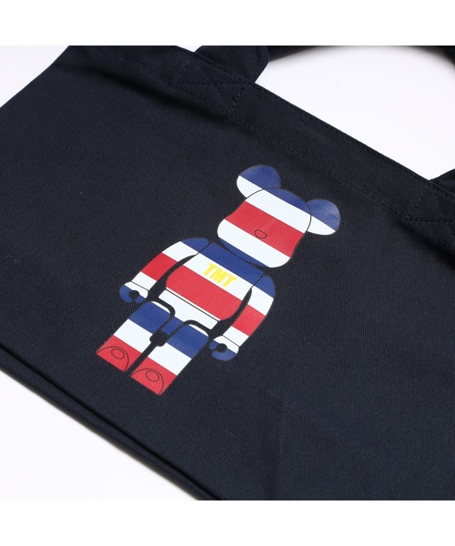 TMT(ティーエムティー)の「BE@RBRICK×TMT TOTE BAG(トートバッグ・メンズ・ネイビー・FREE)」の4枚目の写真