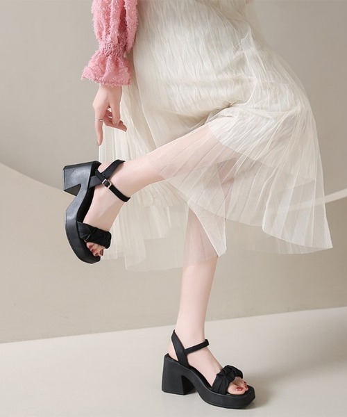 Miniministore(ミニミニストア)の「チャンキーヒールサンダル 厚底サンダル夏(サンダル・レディース・ブラック/オフホワイト/ライトイエロー/ブラウン・22.5cm/23.0cm/23.5cm/24.0cm/24.5cm)」の6枚目の写真