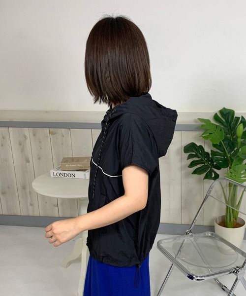 CRB（シーアールビー）の「ラインフードベスト（ベスト・レディース・グレー/ブラック/ベージュ・F）」の13枚目の写真