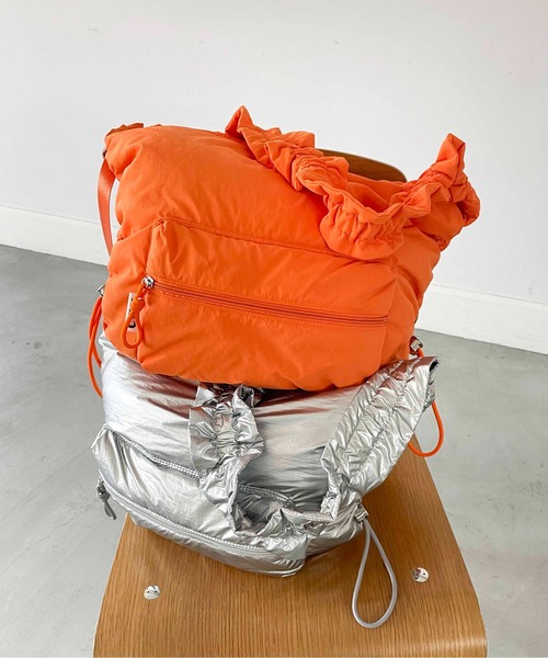 CONTROL FREAK（コントロールフリーク）の「CONTROL FREAK / CTFK（コントロールフリーク）撥水ギャザービッグショルダーバッグ（ショルダーバッグ・レディース・チャコール/オレンジ/ピンク/ブルー/シルバー/アイボリー・FREE）」の13枚目の写真