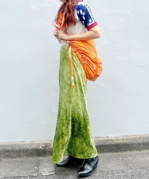 CONTROL FREAK（コントロールフリーク）の「CONTROL FREAK / CTFK（コントロールフリーク）撥水ギャザービッグショルダーバッグ（ショルダーバッグ・レディース・チャコール/オレンジ/ピンク/ブルー/シルバー/アイボリー・FREE）」の16枚目の写真