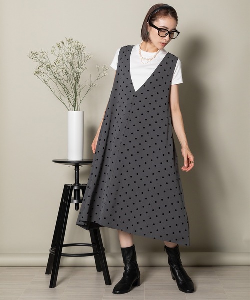 MHBG TOKYO（エムエイチビージートーキョー）の「Vネック A