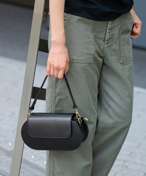 FRAMeWORK（フレームワーク）の「AULENTTI/オウレンティ 2WAYフラップショルダーバッグ（ショルダーバッグ・レディース・ブラック/ベージュ・FREE）」の20枚目の写真