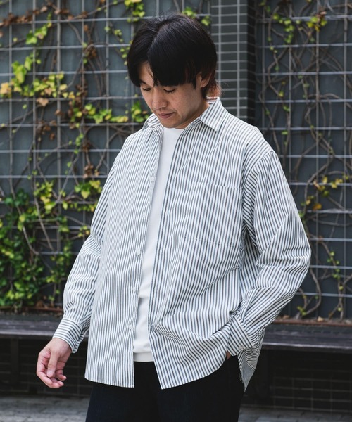 URBAN RESEARCH DOORS（アーバンリサーチドアーズ）の「『吸水速乾/イージーケア』コットンタッチルーズストライプシャツ（シャツ/ブラウス・メンズ・ベージュ系その他/ブラウン系その他・MEDIUM/LARGE）」の3枚目の写真