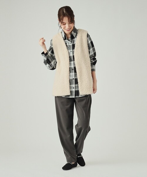 SHOO・LA・RUE（シューラルー）の「◆【洗える】着回しいろいろ 大人のためのチェックシャツ（シャツ/ブラウス・レディース・モスグリーン系1/レッド系3/ブルー系1/ブラック系1・02/03/04）」の8枚目の写真