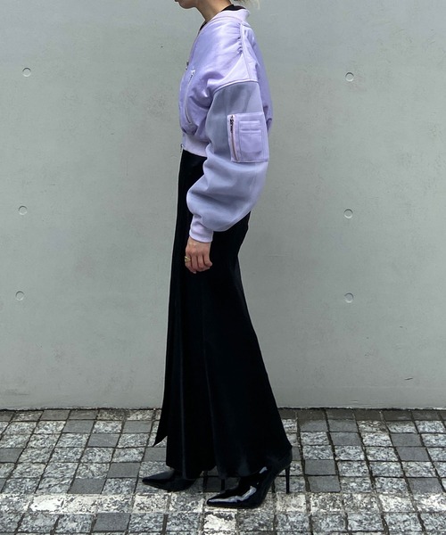 THINGS THAT MATTER（シングス ザット マター）の「SHEER SLEEVES COMPACT MA-1 BLOUSON / シアースリーブコンパクトエムエーワンブルゾン（MA-1・レディース・ブラック/カーキ/ラベンダー・FREE）」の7枚目の写真