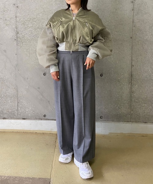 THINGS THAT MATTER（シングス ザット マター）の「SHEER SLEEVES COMPACT MA-1 BLOUSON / シアースリーブコンパクトエムエーワンブルゾン（MA-1・レディース・ブラック/カーキ/ラベンダー・FREE）」の17枚目の写真