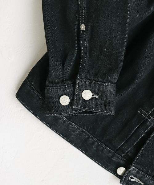 JOURNAL STANDARD relume（ジャーナルスタンダード　レリューム）の「AMERICAN デニムトラッカージャケット by COTTON USA（デニムジャケット・メンズ・ブラック/ネイビー/ブルー系その他・MEDIUM/LARGE）」の10枚目の写真