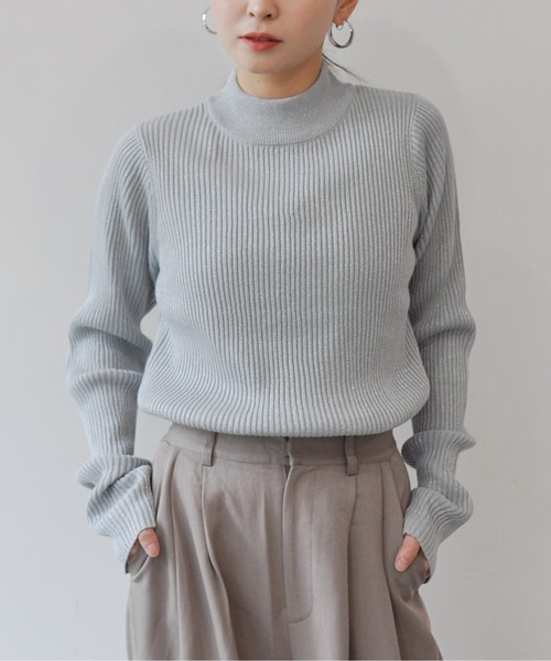 Meli rich（メリーリッチ）の「ラメボトルネックリブニットプルオーバー（ニット/セーター・レディース・グレー/ブルー/アイボリー/ブラック/グレイッシュベージュ/モカ/ミント・MEDIUM）」の14枚目の写真