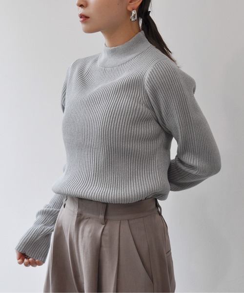 Meli rich（メリーリッチ）の「ラメボトルネックリブニットプルオーバー（ニット/セーター・レディース・グレー/ブルー/アイボリー/ブラック/グレイッシュベージュ/モカ/ミント・MEDIUM）」の21枚目の写真