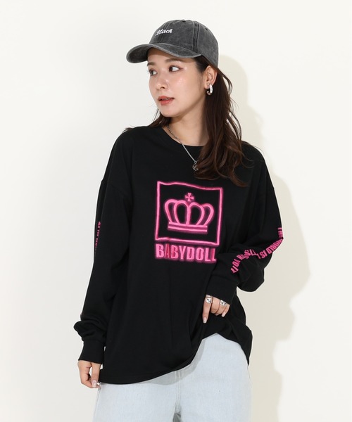 BABYDOLL(ベビードール)の「親子お揃い スプレー刺繍ロゴ ロンT 9822A(Tシャツ/カットソー・メンズ・ブラック/ホワイト・M/L/XL/S)」の2枚目の写真