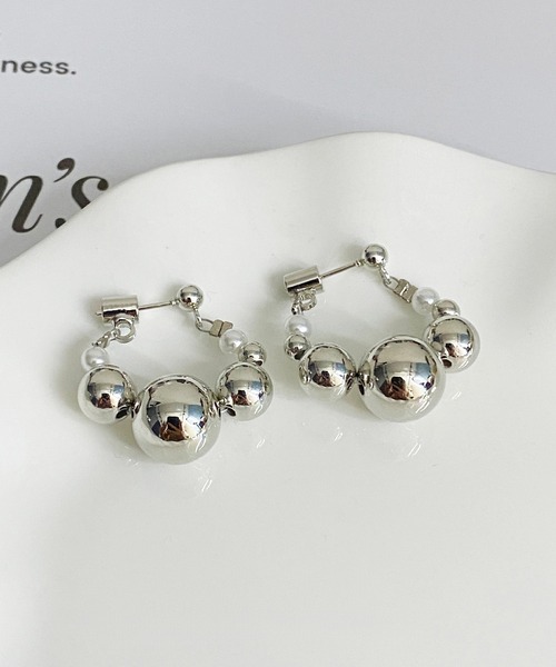 Lace Ladies(レースレディース)の「メタリック ボール チェーン フープ ピアス(ピアス(両耳用)・レディース・ゴールド/シルバー・FREE)」の11枚目の写真