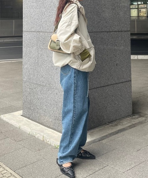 y/m(イム)の「ドロストマウンテンパーカー(ブルゾン・レディース・ブラック/オフホワイト・FREE)」の10枚目の写真