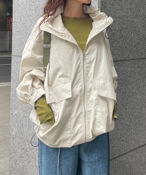 y/m(イム)の「ドロストマウンテンパーカー(ブルゾン・レディース・ブラック/オフホワイト・FREE)」の6枚目の写真