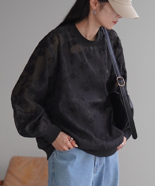 HUG.U（ハグユー）の「フローラルシアー Tシャツ（Tシャツ/カットソー・レディース・ブラック/アイボリー・FREE）」の5枚目の写真
