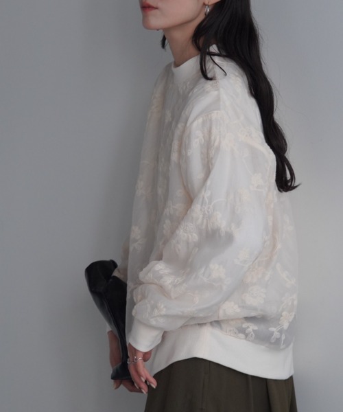 HUG.U（ハグユー）の「フローラルシアー Tシャツ（Tシャツ/カットソー・レディース・ブラック/アイボリー・FREE）」の9枚目の写真