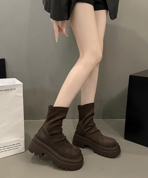 Lace Ladies（レースレディース）の「ソリッドカラー ドッキング 厚底 ショート ブーツ（ブーツ・レディース・ブラック/ブラウン・24.5cm/24cm/23.5cm/23cm/22.5cm/25cm）」の4枚目の写真