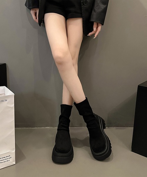 Lace Ladies（レースレディース）の「ソリッドカラー ドッキング 厚底 ショート ブーツ（ブーツ・レディース・ブラック/ブラウン・24.5cm/24cm/23.5cm/23cm/22.5cm/25cm）」の11枚目の写真