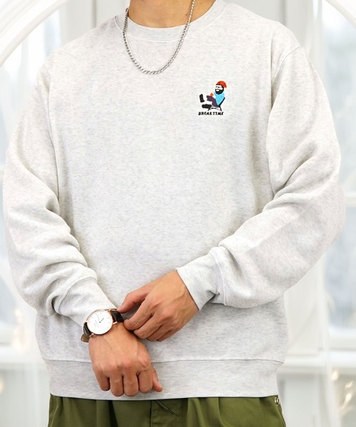 Burner（バーナー）の「【GROOVY STORE】ワンポイント刺繍裏起毛トレーナー（スウェット・メンズ・ネイビー/スミクロ/ホワイト系その他3/ブルーパープル/ホワイト/グレー/ブラック系その他3/スモークピンク/ブラック系その他2/ブラック/ホワイト系その他2/ダークネイビー/ブラック系その他4/モカ/ホワイト系その他4/ブルー/ブラック系その他5/インディゴブルー/ブラック系その他6/ホワイト系その他5/ブラウン系/ホワイト系その他6/ブルー系その他2/ピンク系その他/ブラック系その他7/ネイビー系/オフホワイト/エメラルド/アイボリー/グレー系その他/グレイッシュベージュ/ホワイト系1/ホワイト系2/ブラック系5/ブラック系6/ブラック系7/ブラック系8/ホワイト×グレー/ブラック系2/ブラック系4/ダークグリーン/グリーン系3/ホワイト系3/ブラック系1/ブラック系3/バーガンディー/ブラック系/グレー系その他3/ホワイト系4/ライトブラック/ダークグリーン系2/ブラック系9・M/LL/L）」の5枚目の写真