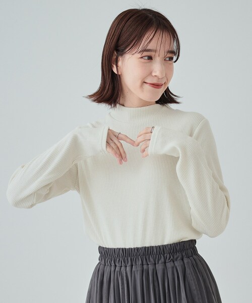 SHOO・LA・RUE(シューラルー)の「◆【洗える/S-LL】プチハイネック ラメ入りリブ インナートップス(Tシャツ/カットソー・レディース・オフホワイト/ライトグレー/ライトブルー/チャコールグレー・01/02/03/04)」の2枚目の写真