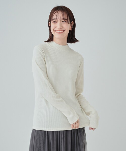 SHOO・LA・RUE(シューラルー)の「◆【洗える/S-LL】プチハイネック ラメ入りリブ インナートップス(Tシャツ/カットソー・レディース・オフホワイト/ライトグレー/ライトブルー/チャコールグレー・01/02/03/04)」の5枚目の写真