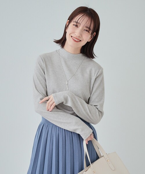 SHOO・LA・RUE(シューラルー)の「◆【洗える/S-LL】プチハイネック ラメ入りリブ インナートップス(Tシャツ/カットソー・レディース・オフホワイト/ライトグレー/ライトブルー/チャコールグレー・01/02/03/04)」の9枚目の写真