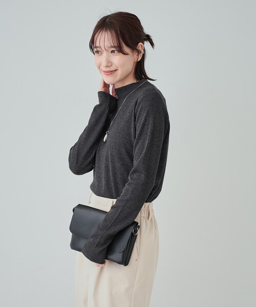 SHOO・LA・RUE(シューラルー)の「◆【洗える/S-LL】プチハイネック ラメ入りリブ インナートップス(Tシャツ/カットソー・レディース・オフホワイト/ライトグレー/ライトブルー/チャコールグレー・01/02/03/04)」の14枚目の写真
