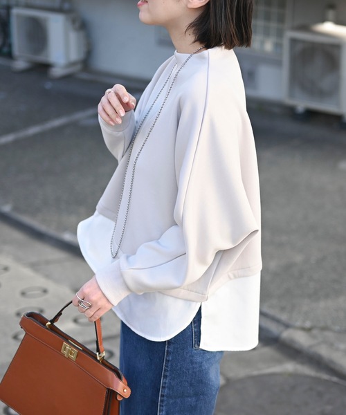 &HALF(アンドハーフ)の「バイカラーレイヤード切替長袖トップス(Tシャツ/カットソー・レディース・ロイヤルブルー/ベージュ/ブラック/イエロー・FREE)」の1枚目の写真