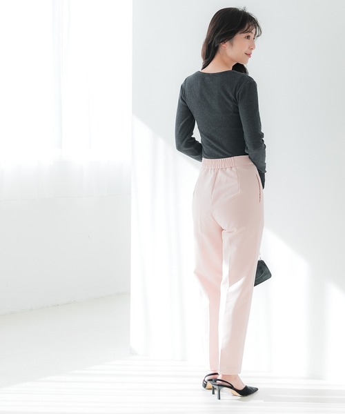 coca(coca)(コカ)の「【WEB限定セール】リブVネックトップス(ニット/セーター・レディース・チャコール/アイボリー/ブラック/ネイビー・M/L/S)」の18枚目の写真