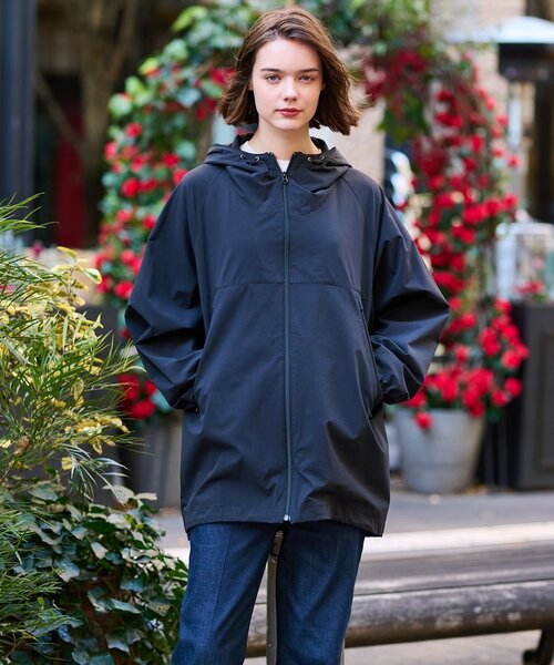 DRESSTERIOR（ドレステリア）の「【洗える】撥水ストレッチアノラックパーカ（ブルゾン・レディース・ブラック/ライトグレー・36/38）」の6枚目の写真