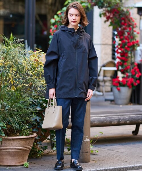 DRESSTERIOR（ドレステリア）の「【洗える】撥水ストレッチアノラックパーカ（ブルゾン・レディース・ブラック/ライトグレー・36/38）」の3枚目の写真