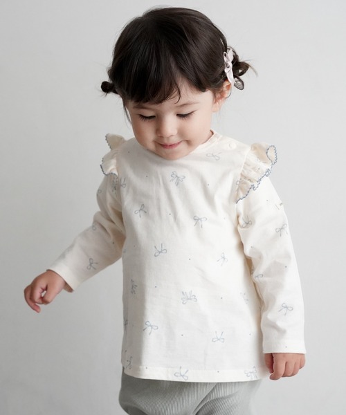 PUPPAPUPO(プッパプーポ)の「肩フリル 長袖 Tシャツ(Tシャツ/カットソー・キッズ・ベージュ/ホワイト系その他/ホワイト系その他2/アイボリー/ピンク系その他/ベビーピンク/オートミール/ホワイト系その他5/ホワイト系その他4/ホワイト系その他3・130/120/110/100/90/80)」の3枚目の写真