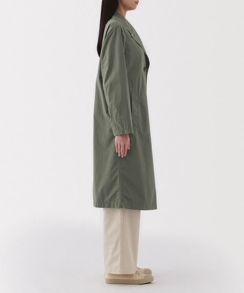 無印良品（ムジルシリョウヒン）の「婦人　撥水　トレンチコート（トレンチコート・レディース・ブラウン系/ダークネイビー/スモーキーグリーン系・XL/L/M/S）」の16枚目の写真