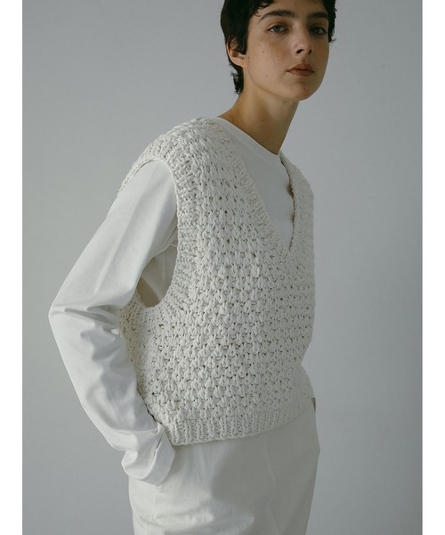 hiro&amp;meguコラボ zip ニットベスト(WHITE)白 ウォッシャブル】タイガーインターシャニットベスト(トップス