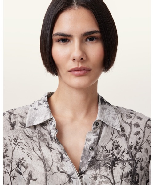 ALLSAINTS(オールセインツ)の「EDDIE PRINTED RELAXED FIT SHIRT | EDDIE プリント リラックス フィット シャツ(シャツ/ブラウス・レディース・ホワイト系その他・8/4/6)」の3枚目の写真