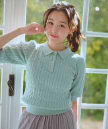 胸元刺繍ケーブルポロ ニット