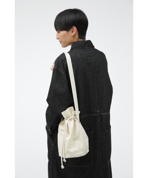 MHL.(エムエイチエル)の「WASHED COTTON DRILL(ショルダーバッグ・レディース・ベージュ系その他2/ブラック・FREE)」の3枚目の写真