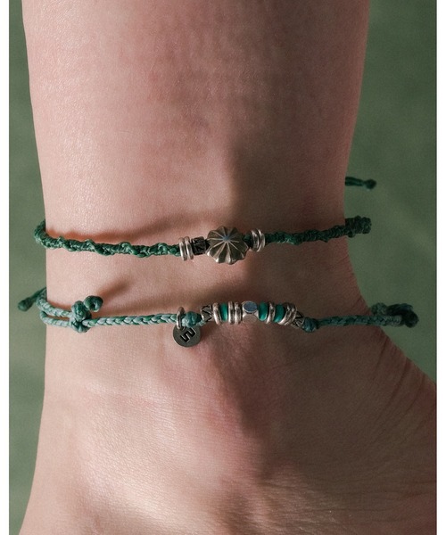 wakami(ワカミ)の「【別注】wakami / アンクレット 2本セット 2025(アンクレット・レディース・オレンジ/ネイビー/ブラック/グレー/ベージュ/マルチ/エメラルド・ONE SIZE)」の4枚目の写真