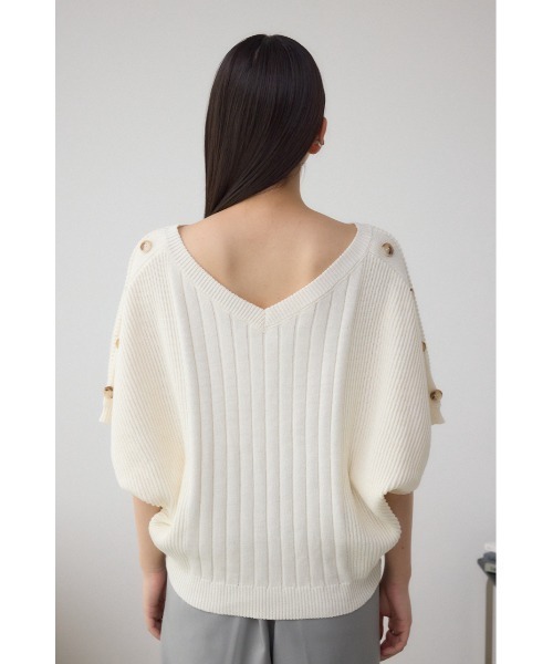 AZUL by moussy（アズールバイマウジー）の「2WAYショルダーボタンニット（ニット/セーター・レディース・アイボリー/ブラック/ブルー/ピンク・FREE）」の10枚目の写真