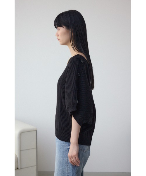 AZUL by moussy（アズールバイマウジー）の「2WAYショルダーボタンニット（ニット/セーター・レディース・アイボリー/ブラック/ブルー/ピンク・FREE）」の21枚目の写真